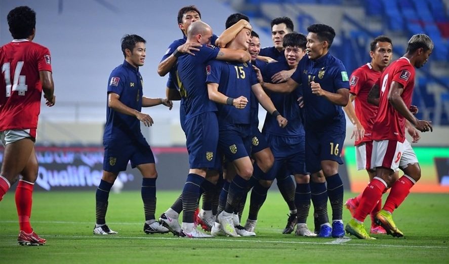 Đội tuyển Thái Lan thua đậm ở vòng loại WC - sa thải HLV Nishino