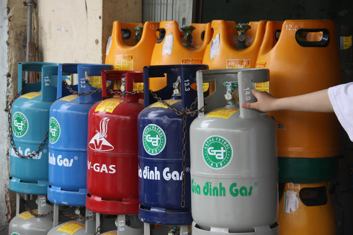 Giá gas leo thang 400.000 đồng/bình 12 kg