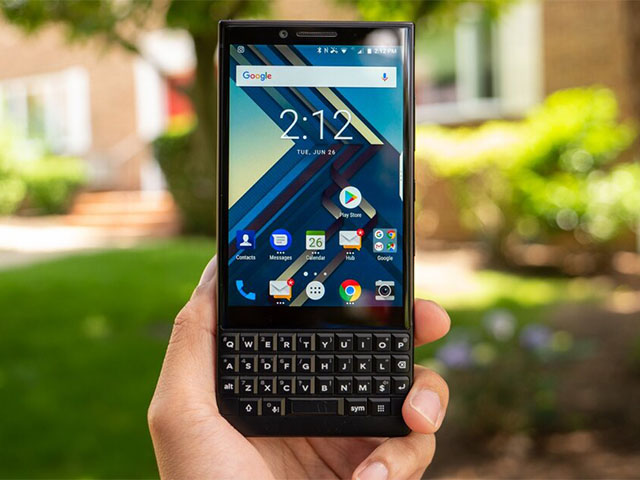 BlackBerry 5G - Sử dụng bàn phím QWERTY vật lý đầu tiên được ra đời
